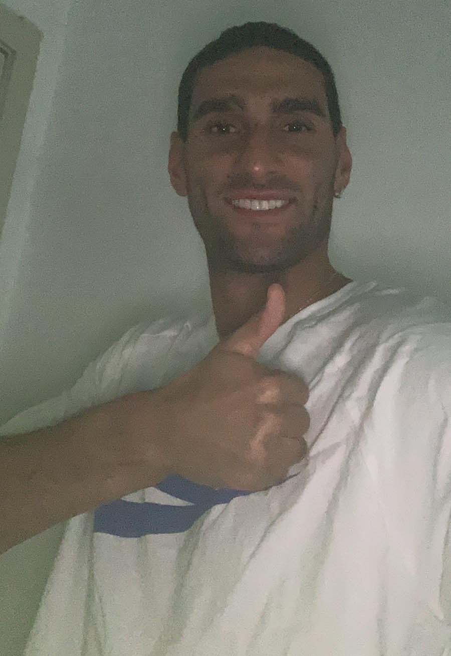 Marouane Fellaini Positif Terinfeksi Virus Corona