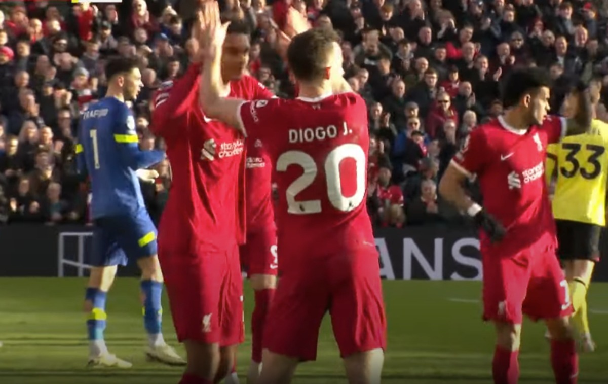 Liverpool Menang, Puncak Klasemen Liga Inggris Makin Panas