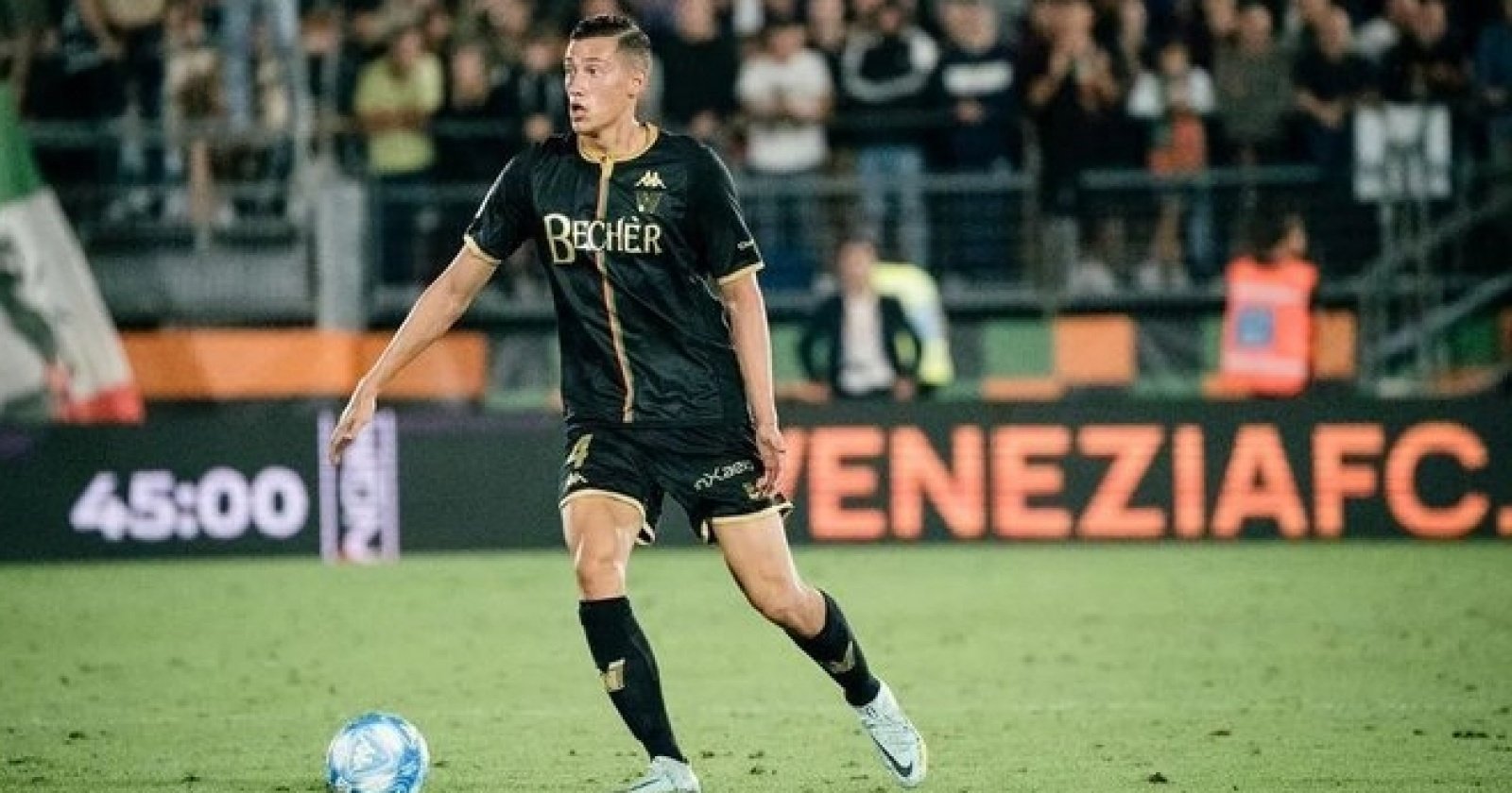 Jay Idzes Antar Venezia ke Play Off Serie-B, Selangkah Lagi Menuju Liga Italia Serie A