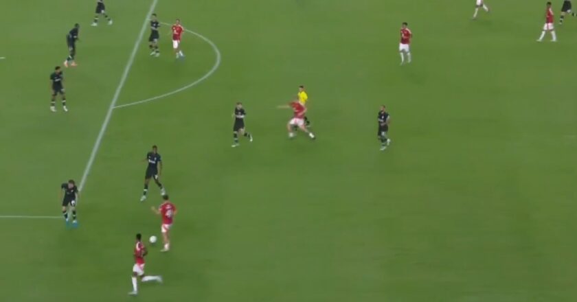 Link Live Streaming Manchester United Vs Liverpool Hari Ini