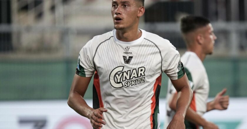 Venezia FC Lepas Kepergian Jay Idzes Untuk Perkuat Timnas Indonesia