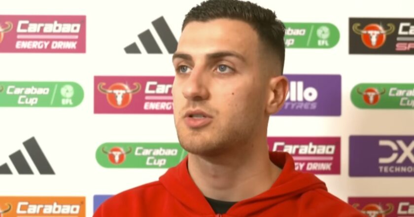 Diogo Dalot Bersinar, Van Nistelrooy Puji Mentalitasnya dalam Kemenangan 5-2 atas Leicester City