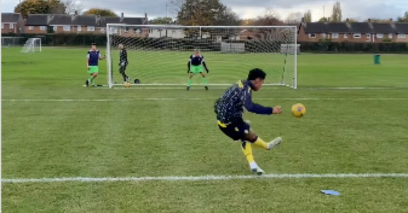 Marselino Ferdinan Kembali Masuk Skuad Utama Oxford United, Tetapi Masih Duduk Di Bangku Cadangan