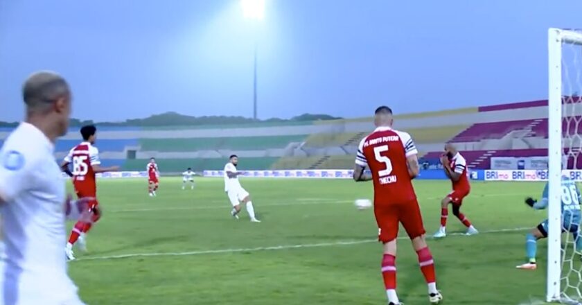 Arema FC Kalahkan Barito Putera dalam Laga Sengit: Skor Akhir 3-1