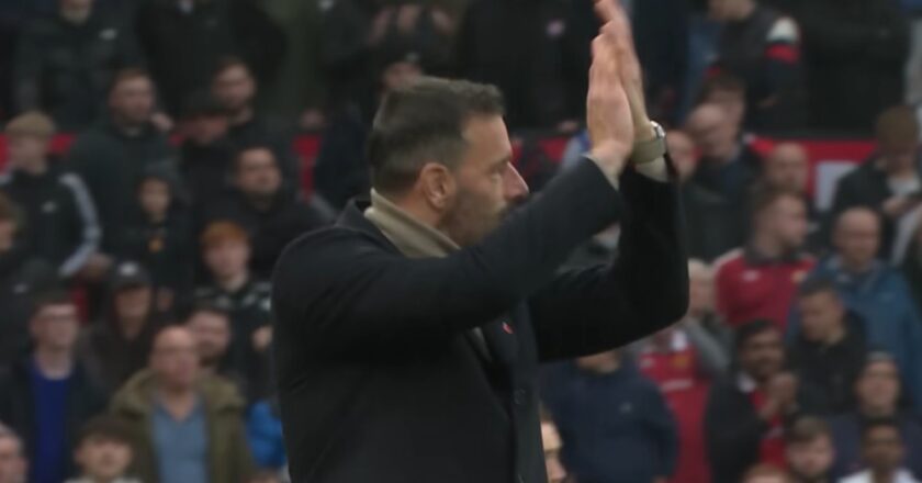 Resmi! Eks Manager Interim MU Ruud Van Nistelrooy Melatih Leicester City