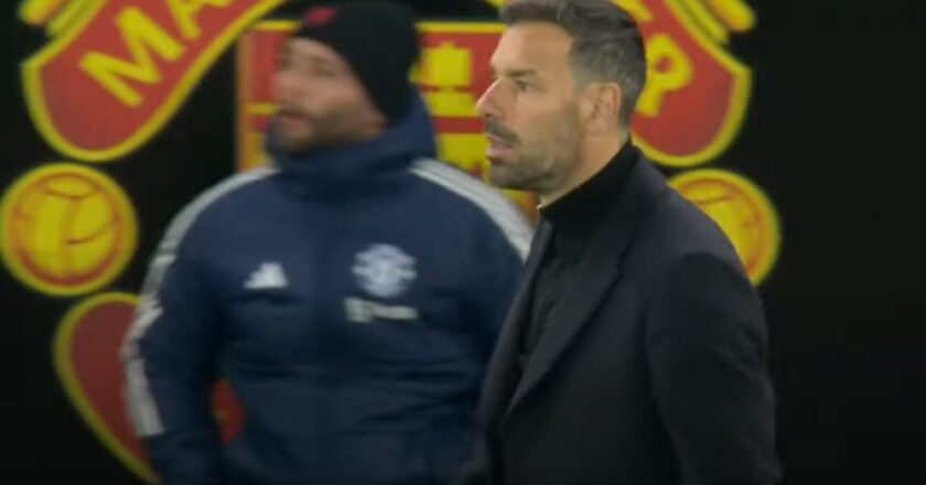 Ruud Van Nistelrooy Akhiri Tugasnya dengan Kemenangan, MU Siap Sambut Ruben Amorim