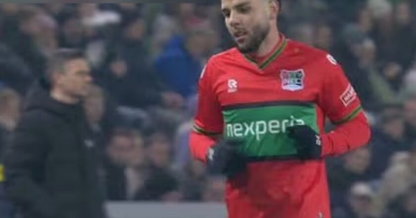 Calvin Verdonk Jadi Starter di Pertandingan Twente vs NEC
