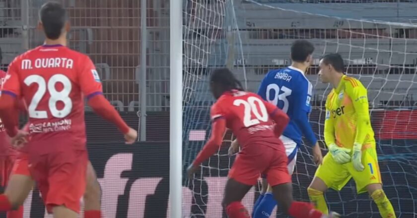 Hasil Fiorentina Vs Como: 0-2, Fiorentina Takluk di Kandang, Como Ukir Sejarah dengan Kemenangan Berharga