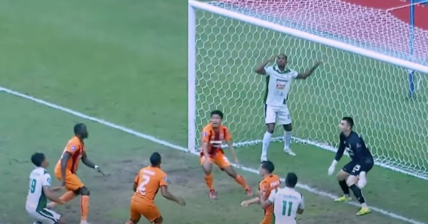 Hasil Pertandingan Borneo FC vs PSS Sleman: Kemenangan Tipis dan Drama Kartu Merah