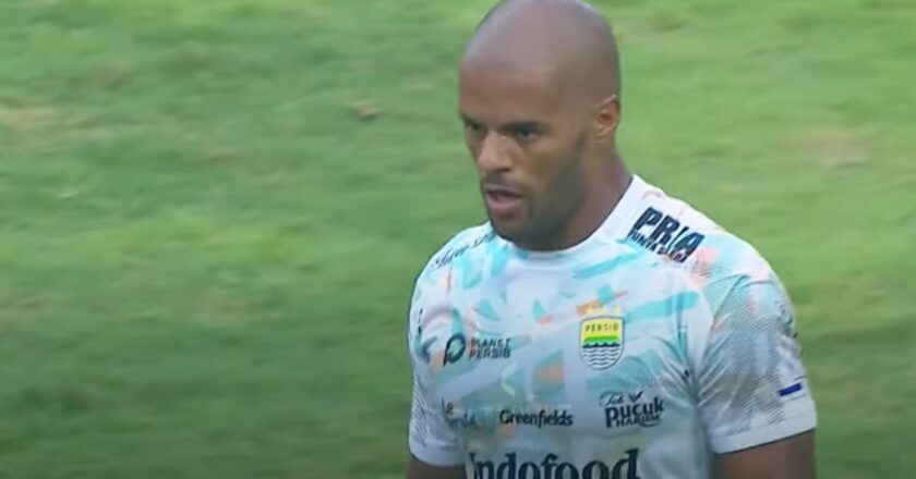 Klasemen Liga 1 Usai Persija Vs Persib Berakhir Dengan Skor 2-2