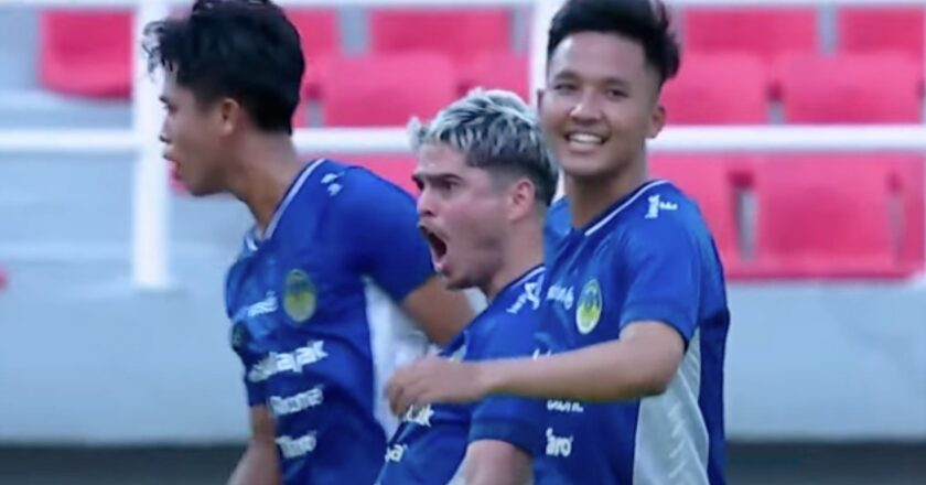 Preview dan Prediksi Skor PSIM vs PSPS: Duel Papan Atas di Stadion Mandala Krida