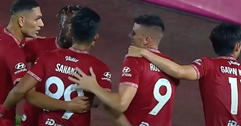 Preview dan Prediksi Skor Persis Solo vs Persebaya Surabaya (7 Februari 2025)