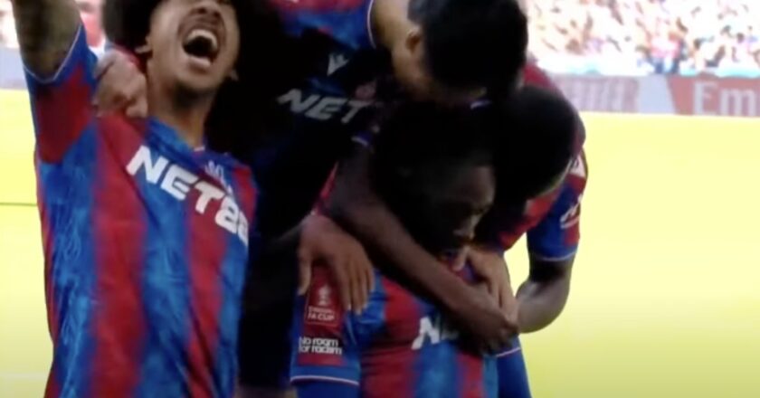 Hasil Piala FA: Crystal Palace Angkat Trofi Pertama Dalam 119 tahun, Eze Jadi Pahlawan di Wembley