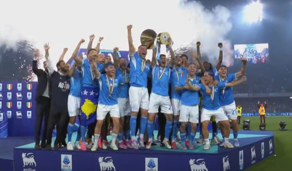 Napoli Juara Serie A! McTominay dan Lukaku Antar Partenopei Raih Scudetto Keempat