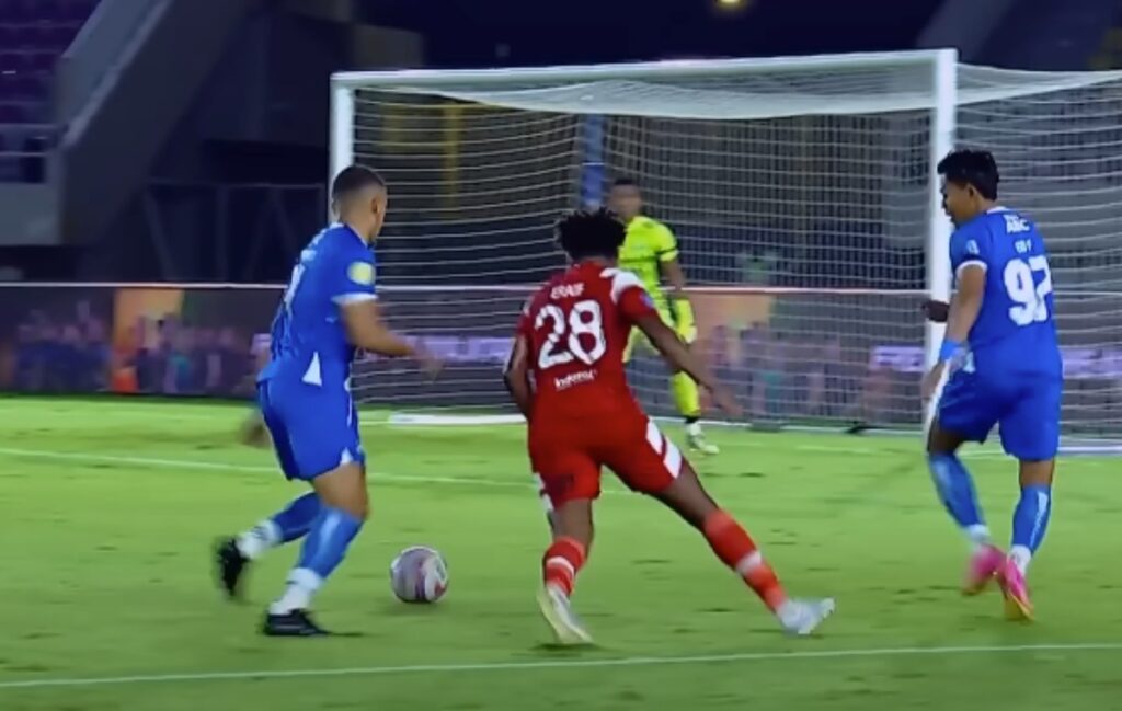 Preview Pertandingan dan Prediksi Skor Persib Bandung vs Persis Solo, Sabtu 24 Mei 2025: Laga Pamungkas Sang Juara BRI Liga 1 Lawan Tim Papan Tengah