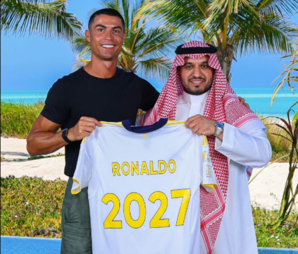 Cristiano Ronaldo Resmi Perpanjang Kontrak di Al-Nassr hingga 2027, Targetkan 1.000 Gol dan Piala Dunia 2026