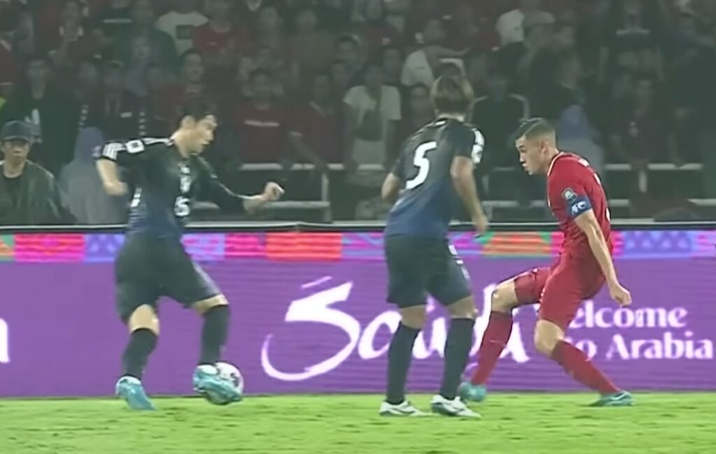 Penampilan Jay Idzes saat pertandingan Indonesia vs Jepang
