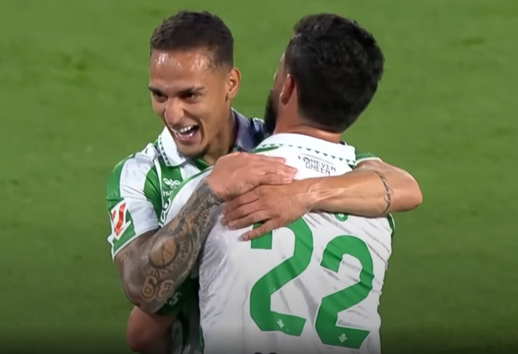Tinggalkan Manchester United, Antony Prioritaskan Kembali ke Real Betis Daripada Terima Pinangan Como