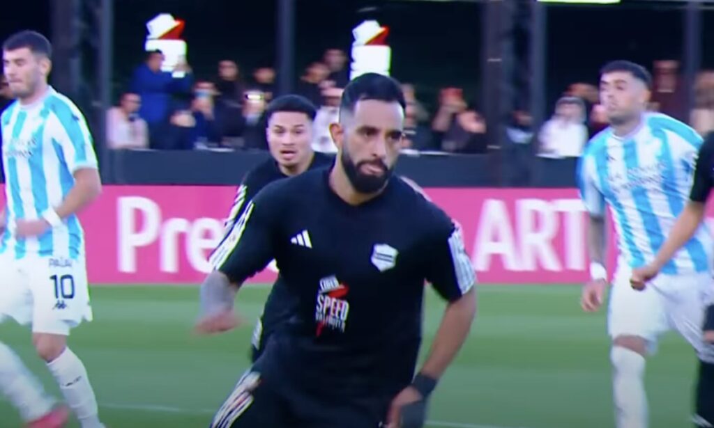 Hasil Deportivo Riestra vs Atletico Tucuman, Skor 1 - 0: Gol Penalti Herrerra Jadi Pembeda