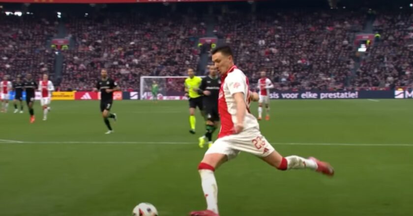 Link Live Streaming Ajax vs Celtic: Duel Adu Serangan Tajam di Como Cup 2025