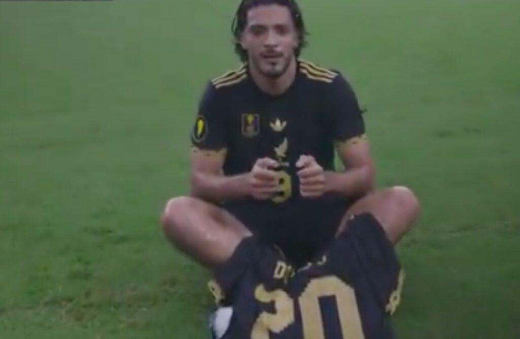 Raul Jimenez Tampilkan Selebrasi Ikonik untuk Mengenang Diogo Jota di Final Gold Cup