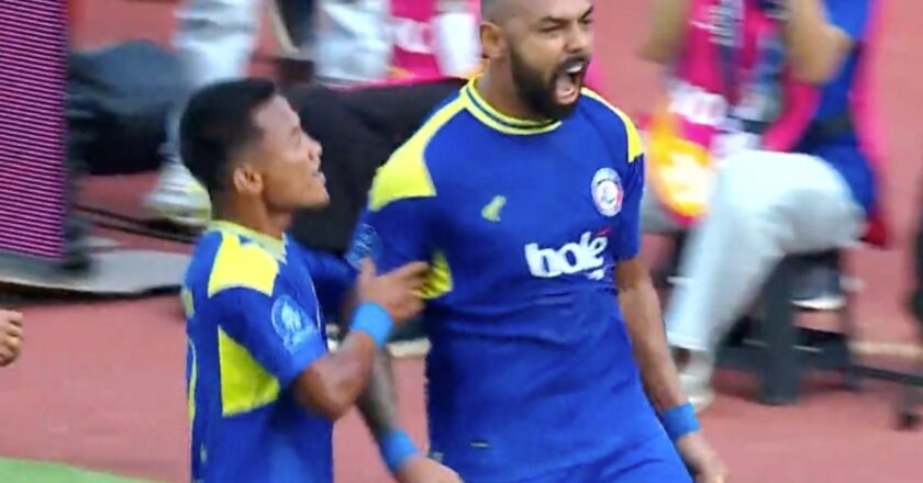 Hasil Arema FC vs PSBS Biak, Skor 4 – 1, Dalberto Hatrick!