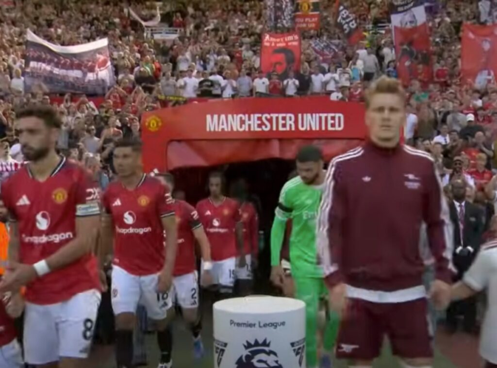 Hasil MU vs Arsenal: Gol Tunggal Calafiori Bawa The Gunners Bungkam Old Trafford 1-0