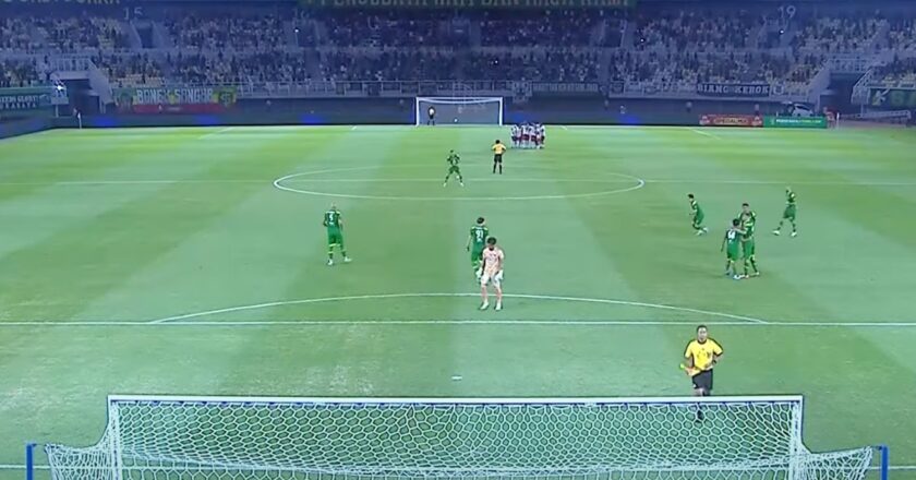 Hasil Persebaya vs Bali United: Persebaya Hantam Bali United 5-2, Bajul Ijo Pesta Gol di Surabaya