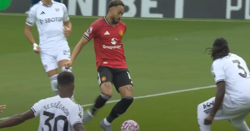 Susunan Pemain Manchester United vs Burnley: Altay Bayindir Jadi Starter, Mason Mount dan Mbeumo Tampil Sejak Awal