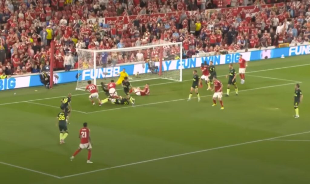 Live Streaming Nottingham Forest vs Brentford Malam Ini, Minggu 17 Agustus 2025