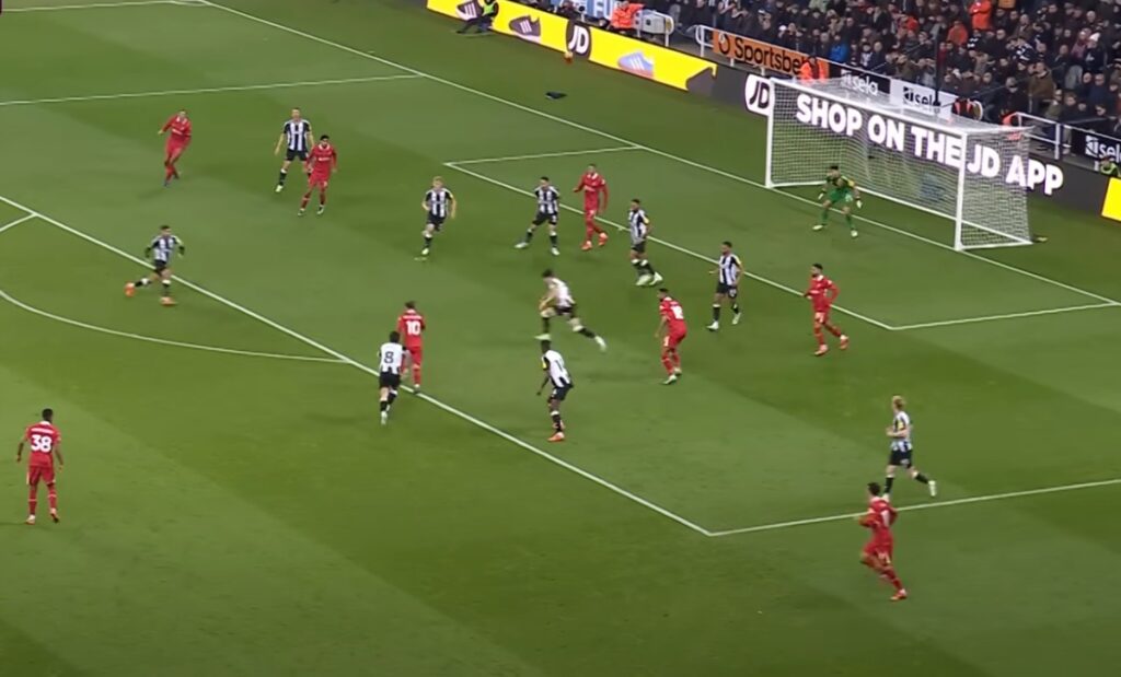 Newcastle United vs Liverpool: Prediksi Skor dan Preview Pertandingan, The Reds Siap Uji Mental The Magpies di St. James’ Park