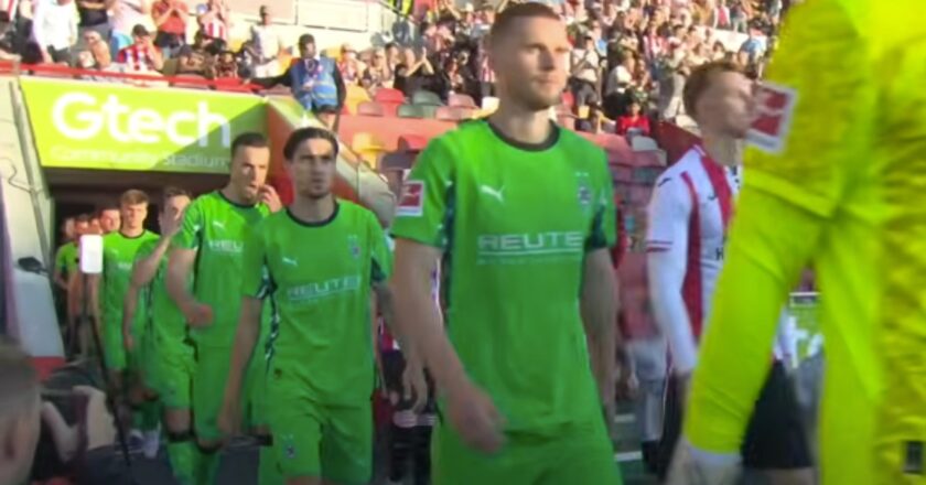 Permainan Kevin Diks Curi Perhatian di Laga Gladbach vs Brentford yang Berakhir Dramatis