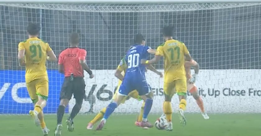 Debut Gila Thom Haye Bersama PERSIB: Bawa Maung Bandung Tumbangkan Persebaya!