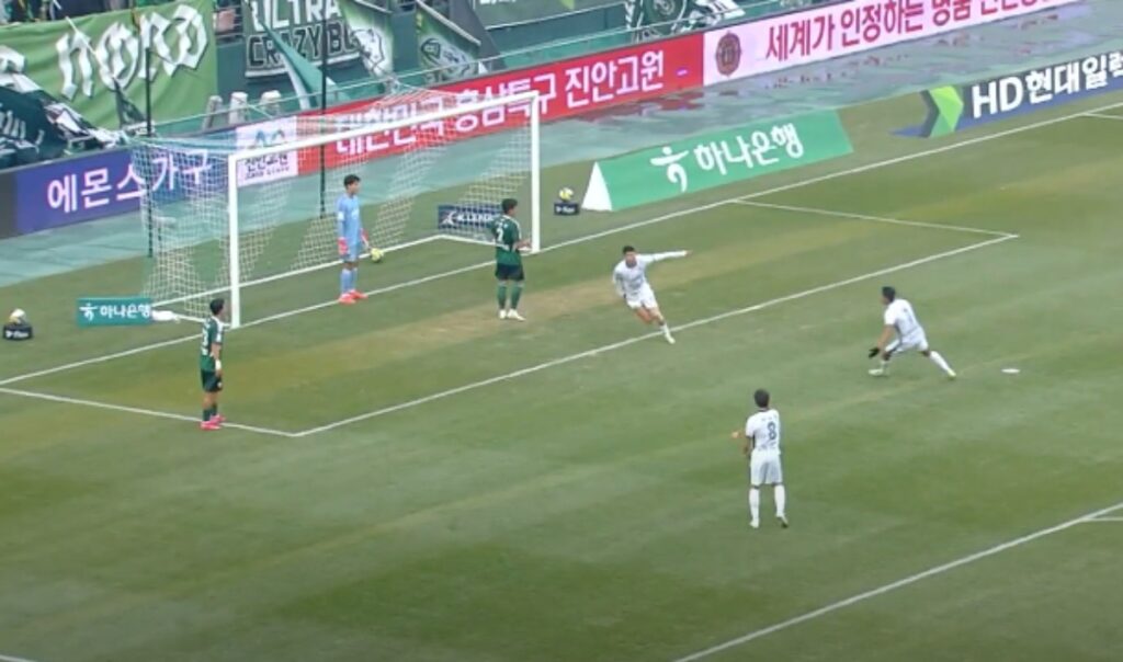 Prediksi Jeonbuk vs Gimcheon Sangmu di K League 1: Head to Head, Statistik, dan Skor