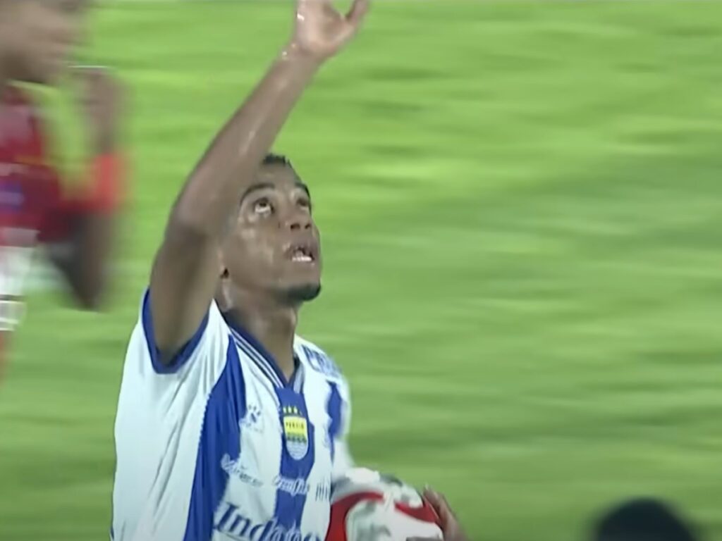 PERSIB Bawa 21 Pemain ke Thailand, Siap Tantang Bangkok United di ACL Two 2025!