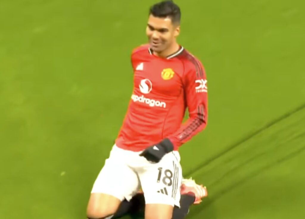 Casemiro Kembali Dapat Pujian di Old Trafford, Bukti Ia Masih Gelandang Kelas Dunia!