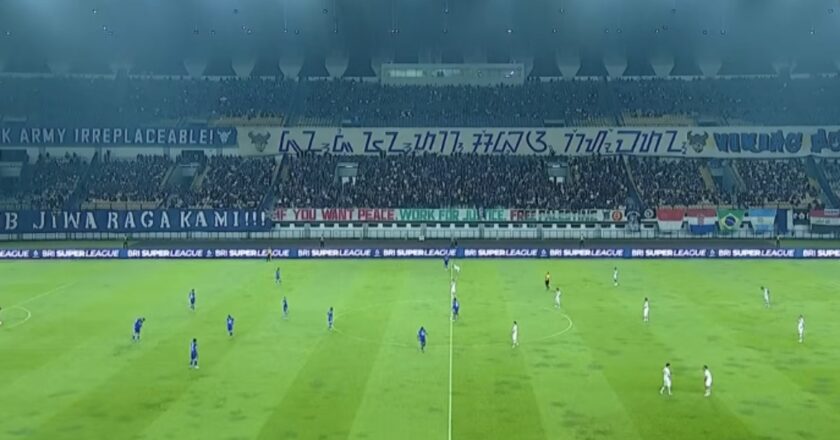 Hasil Persib Bandung vs Persis Solo: Persib Menang 2-0 Meski Bermain dengan 10 Pemain di GBLA