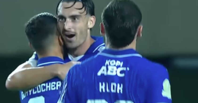 Starting XI Persib Bandung vs Selangor FC: Teja Starter, Klok Kapten, Jung dan Berg Siap Menggila di GBLA!