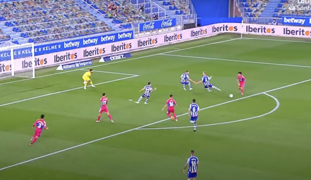 Prediksi Alaves vs Elche: Duel Ketat Antara Tim Papan Tengah dan Calon Kuda Hitam La Liga