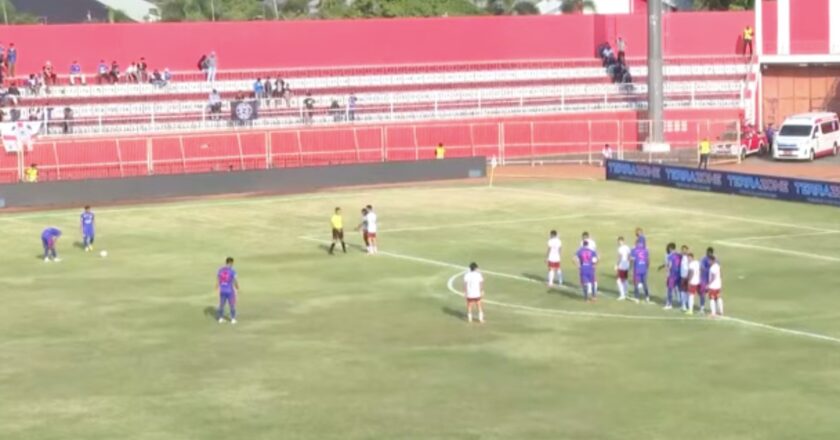 Link Live Streaming Arema FC vs Borneo FC: Saksikan Duel Seru di Stadion Kanjuruhan Sore Ini!