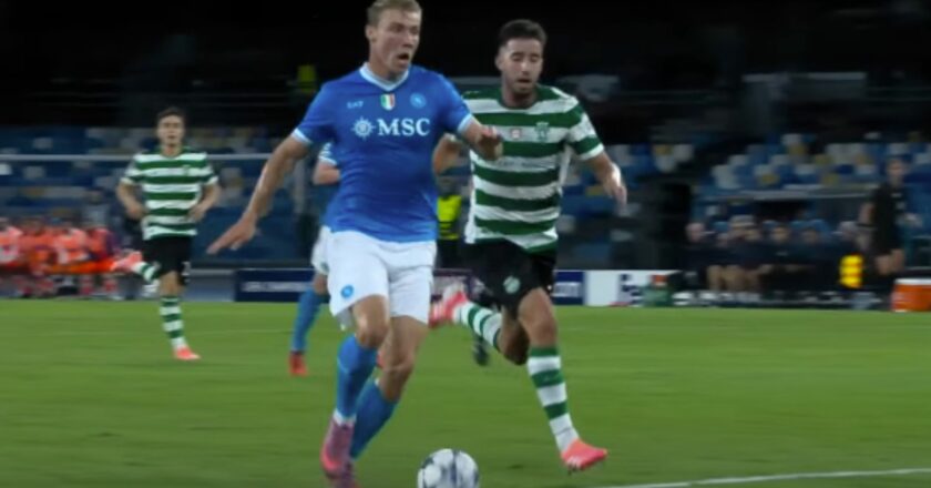 Rasmus Højlund Pecah Telur di Liga Champions: Cetak Brace untuk Napoli, Manchester United Makin Menyesal!