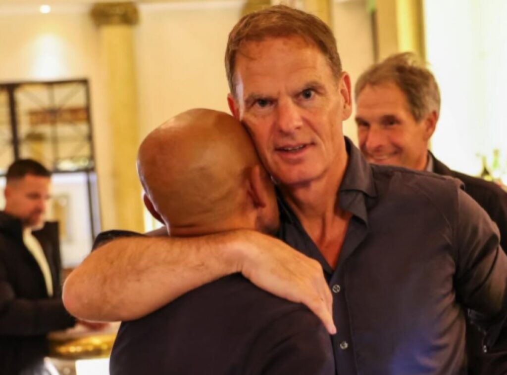 Simon Tahamata Beri Kode Frank de Boer Jadi Pelatih Baru Timnas Indonesia? Hubungannya dengan Erick Thohir Bikin Heboh!