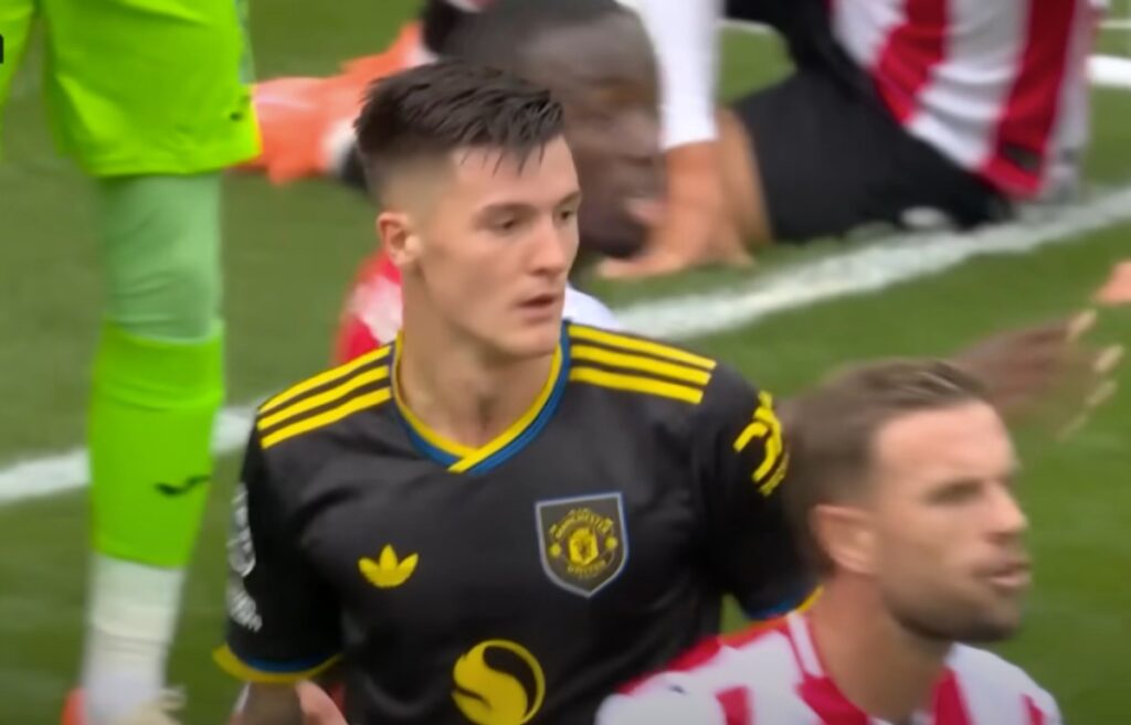 Starting XI Manchester United vs Sunderland: Casemiro Starter, Šeško Andalan, Sunderland Turunkan Xhaka