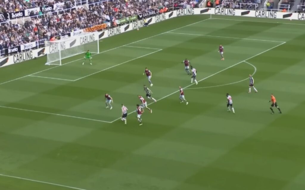 Jangan Lewatkan! Ini Dia Link Live Streaming West Ham vs Newcastle United Malam Ini di Premier League