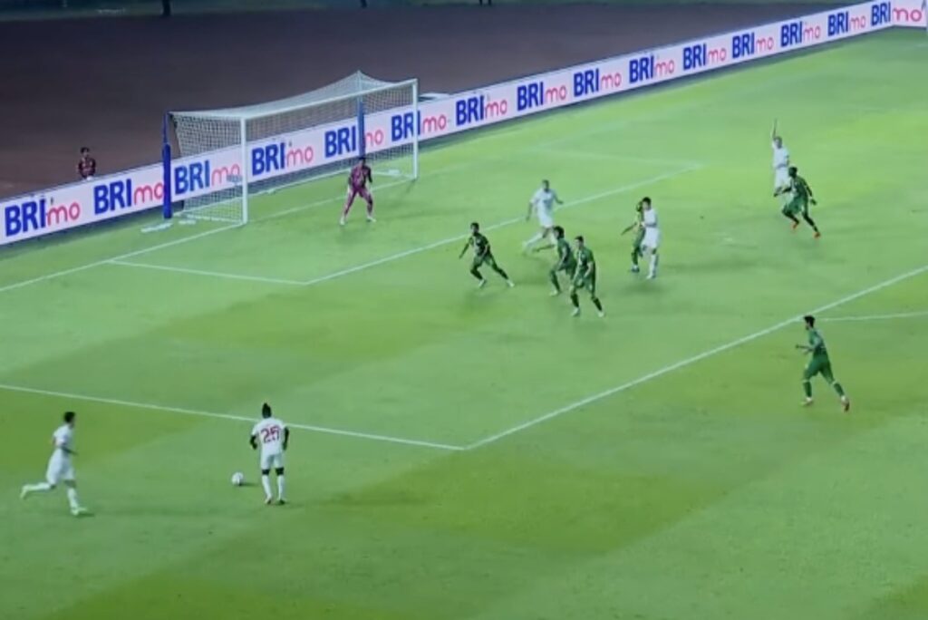 Prediksi Persebaya vs Persis Solo Minggu Malam Ini: Bajul Ijo Incar Papan Atas, Laskar Sambernyawa Kejar Pelarian dari Degradasi