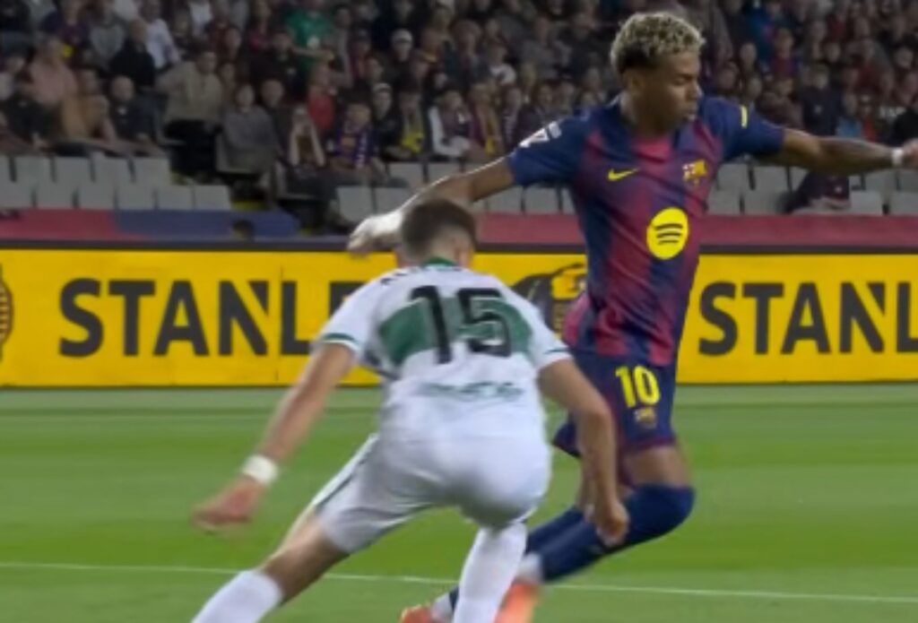 Yamal Bersinar, Rashford Ikut Pesta, Barcelona Hajar Elche 3-1 dan Tempel Ketat Real Madrid di Puncak Klasemen La Liga